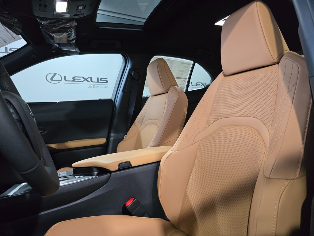 Thumbnail: 2025 Lexus UX - 15