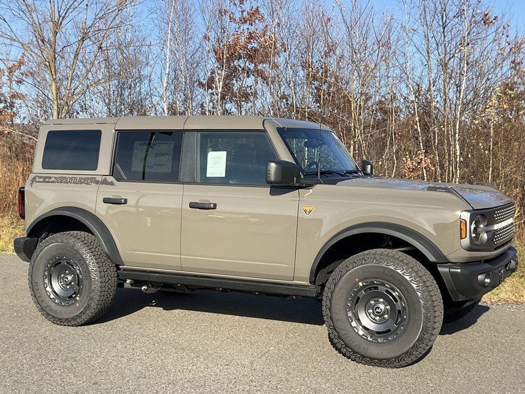 2025 Ford Bronco Badlands 