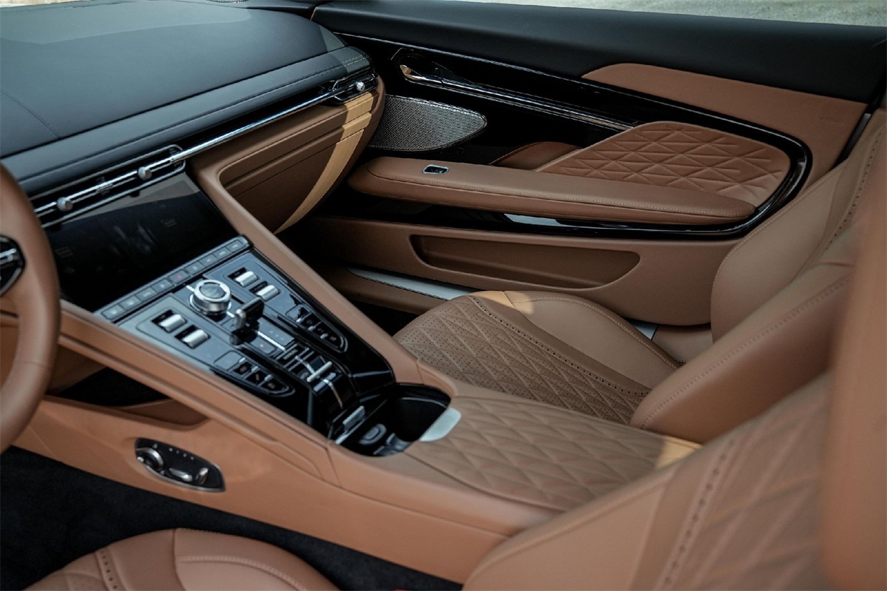 Used Car 2024 Aston Martin Db12  For Sale Under $260,000 In Austin, Texas