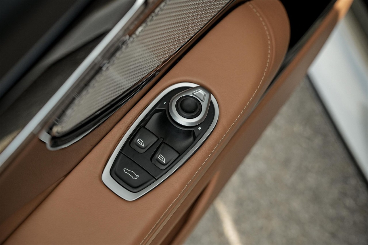 Used Car 2024 Aston Martin Db12  For Sale Under $260,000 In Austin, Texas