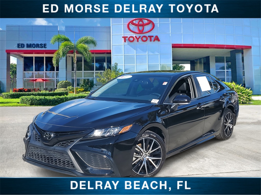 2023 Toyota Camry SE Nightshade FWD