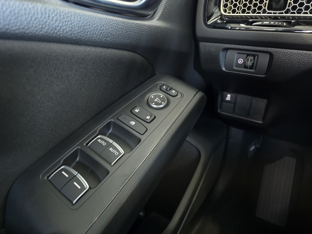 Thumbnail: 2025 Honda Civic - 19