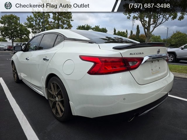 2017 Nissan Maxima SR photo 4