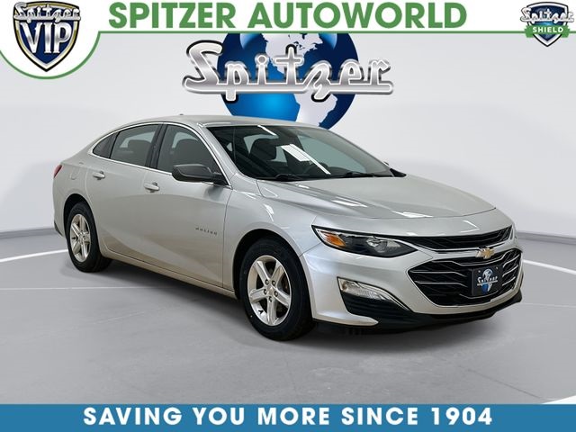Silver Ice Metallic 2020 Chevrolet Malibu Sedan Front-Wheel Drive Continuously Variable Transmission