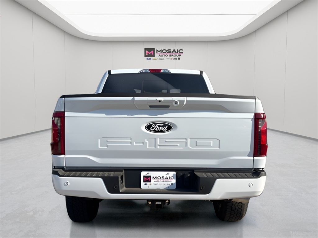 2025 Ford F-150 XLT photo 4