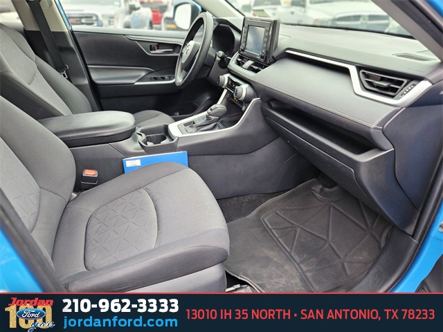 Used Car 2021 Toyota Rav4  Xle For Sale Under $25,000 In San Antonio, Texas