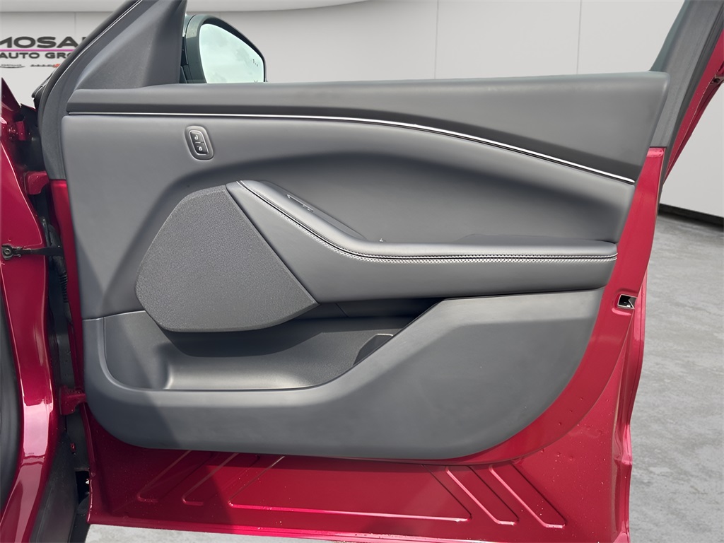 2025 Ford Mustang Mach-E