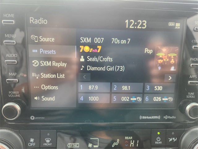 2022 Toyota Highlander XLE Silver at Don McGill Toyota