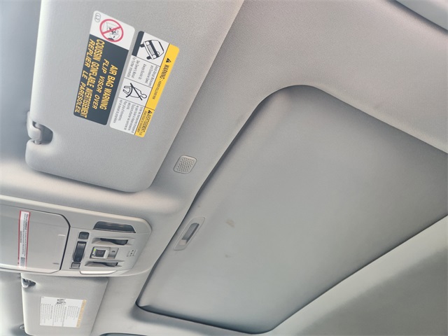 2022 Toyota Highlander XLE Silver at Don McGill Toyota