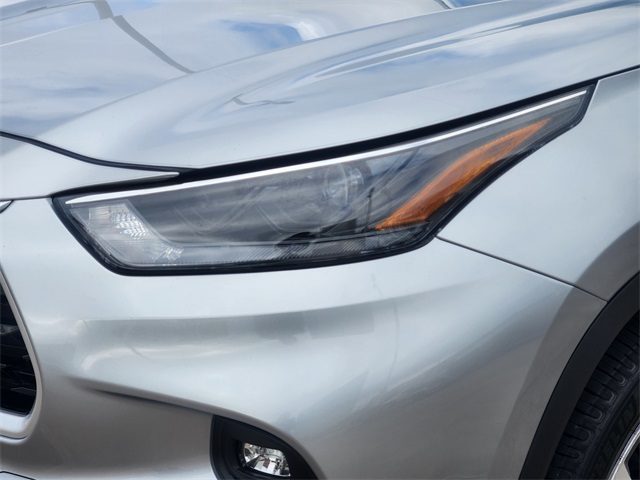 2022 Toyota Highlander XLE Silver at Don McGill Toyota