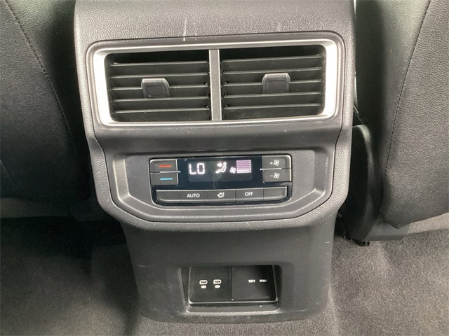 Used Car 2025 Volkswagen Atlas  2.0t Se W/technology For Sale Under $35,000 In San Antonio, Texas