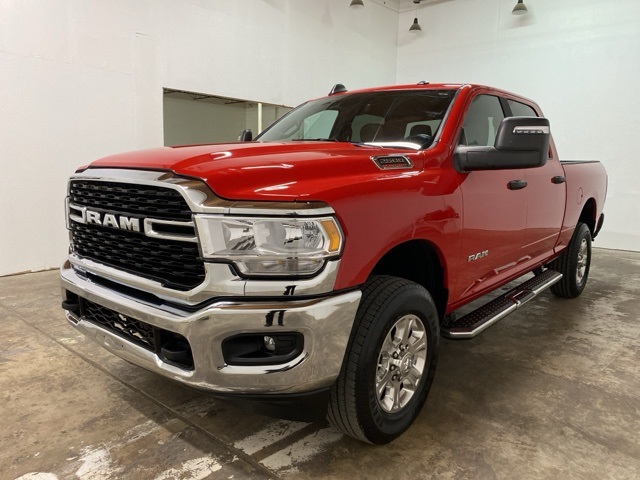2024 RAM 2500 Big Horn Crew Cab 4WD