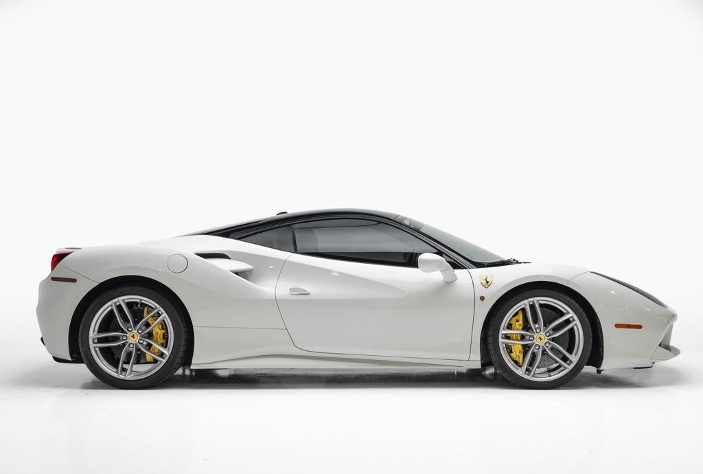 2016 Ferrari 488 GTB - Thumbnail 6