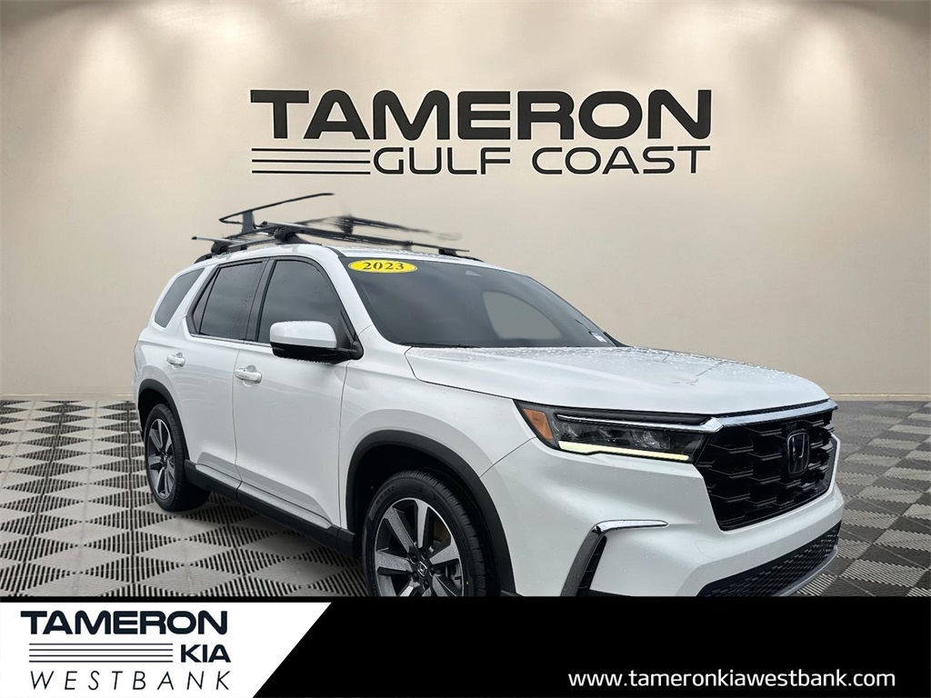 2023 Honda Pilot Touring FWD