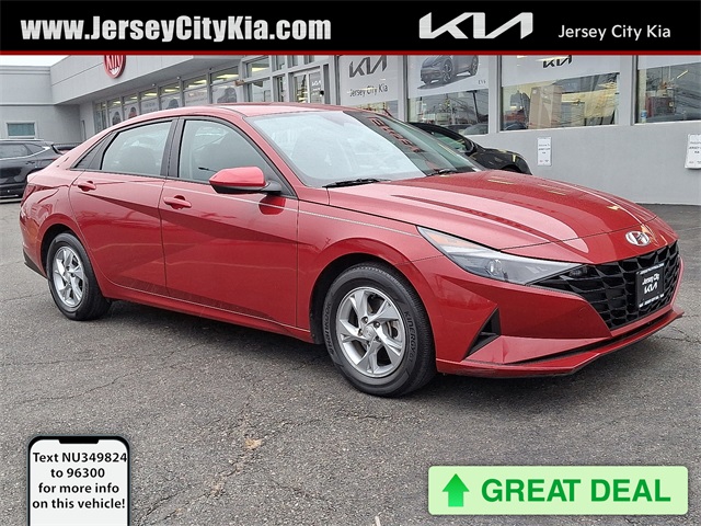 2022 Hyundai Elantra SE FWD