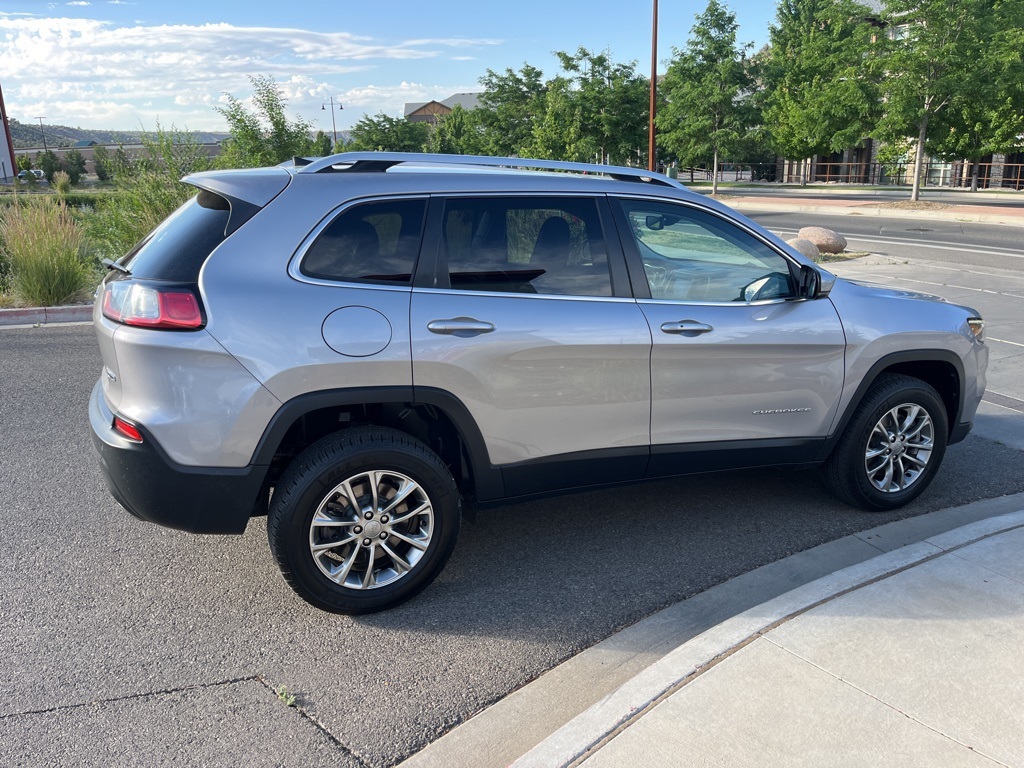 2019 Jeep Cherokee Latitude photo 5