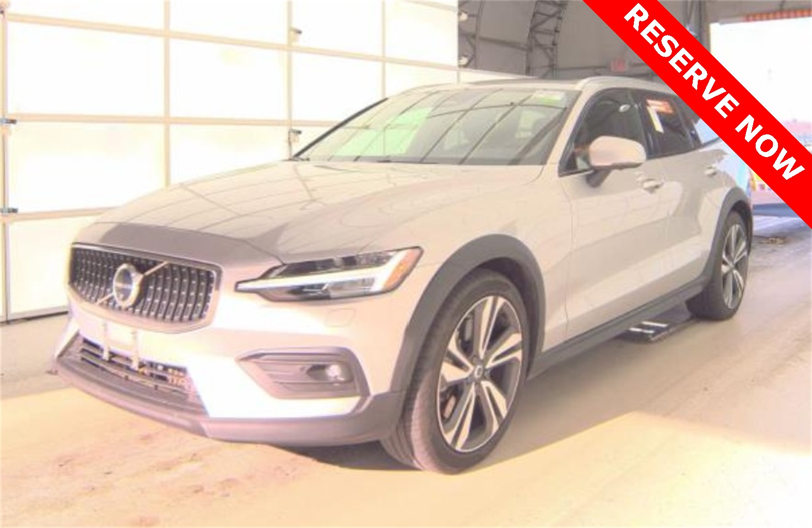 2025 Volvo V60 Cross Country B5 Plus AWD