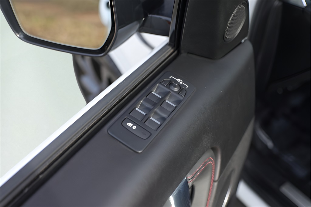 Used Car 2021 Land Rover Discovery Sport  Se R-dynamic For Sale Under $25,000 In Austin, Texas