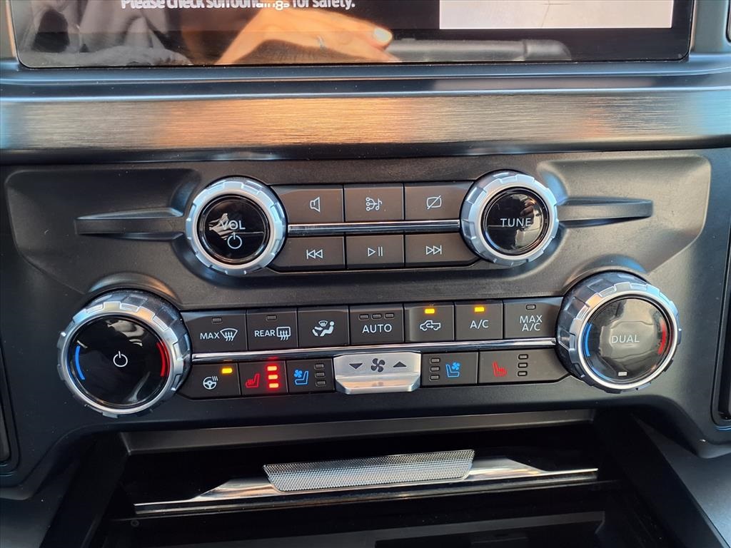 2024 Ford F-250SD Lariat - 11