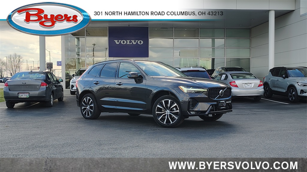 2025 Volvo XC60 B5 Plus Dark Theme AWD