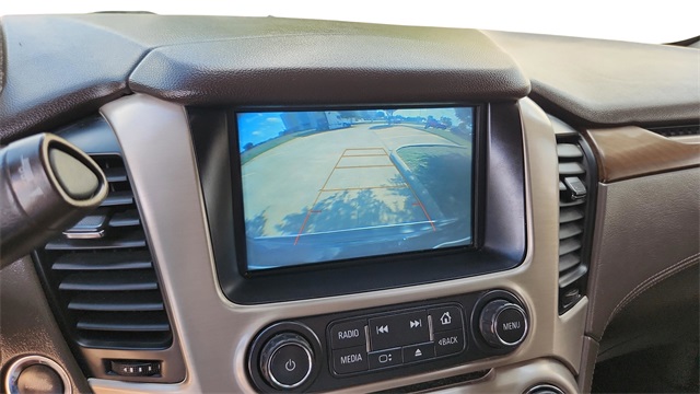 2019 GMC Yukon - Image 16