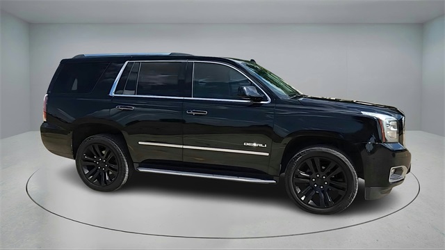2019 GMC Yukon - Image 2