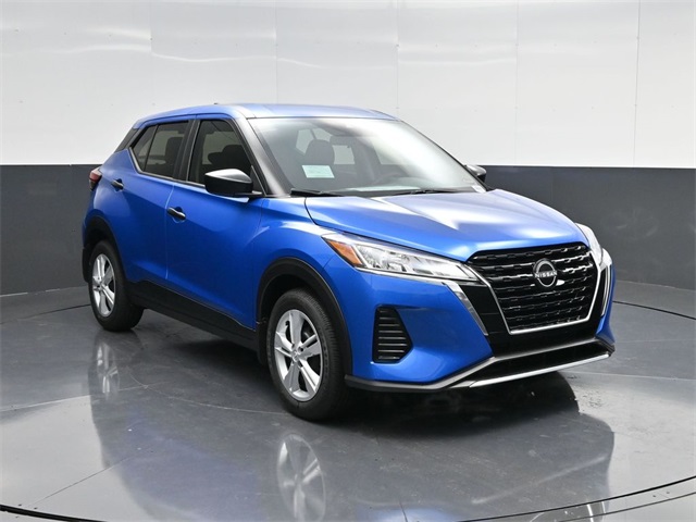 2025 Nissan Kicks Play S FWD