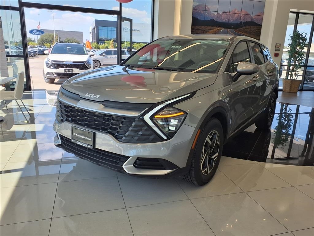 2025 Kia Sportage LX - 1