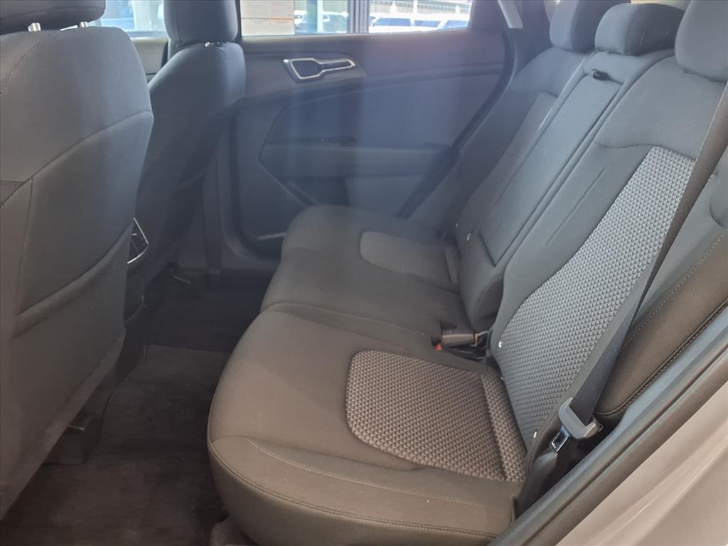 2025 Kia Sportage LX - 7