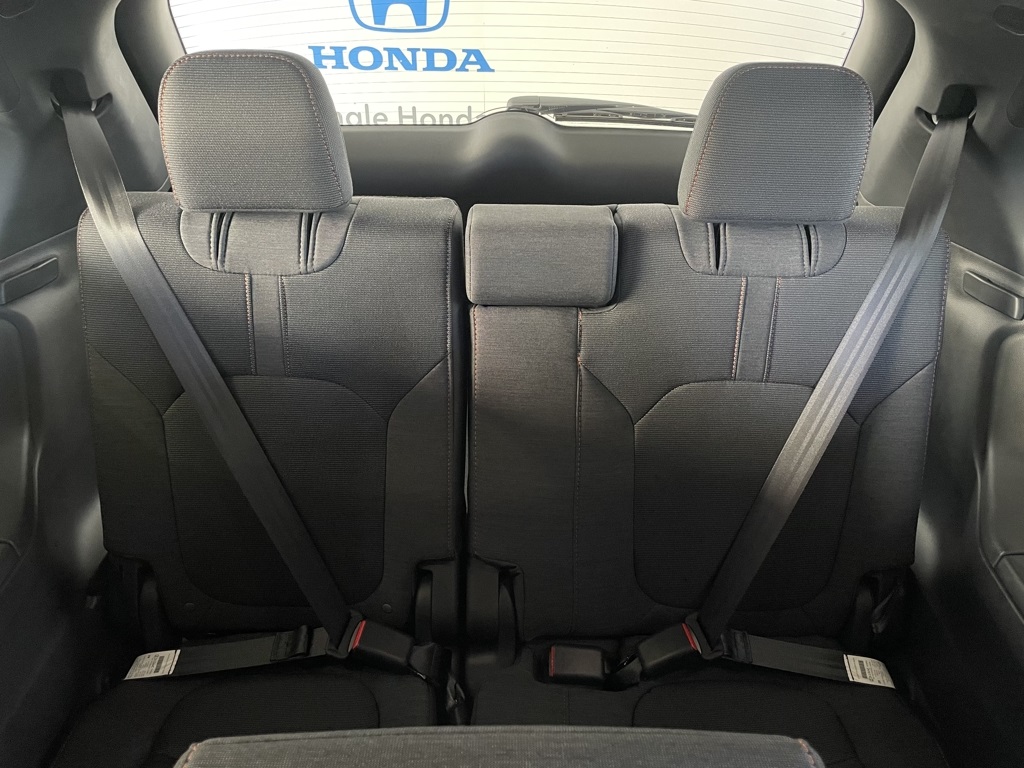 Thumbnail: 2025 Honda Pilot - 25