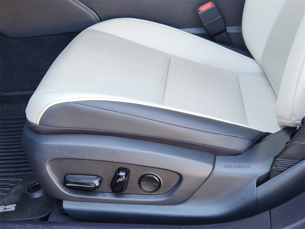 2023 Lexus ES  Silver at Westside Lexus