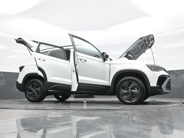 New 2025 Volkswagen Taos For Sale in South Charleston, WV