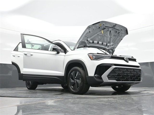 New 2025 Volkswagen Taos For Sale in South Charleston, WV