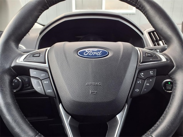 2023 Ford Edge
