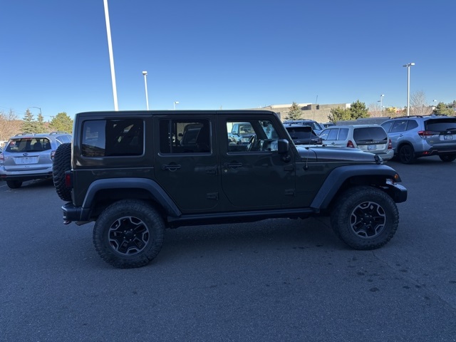 2016 Jeep Wrangler Unlimited Rubicon photo 2