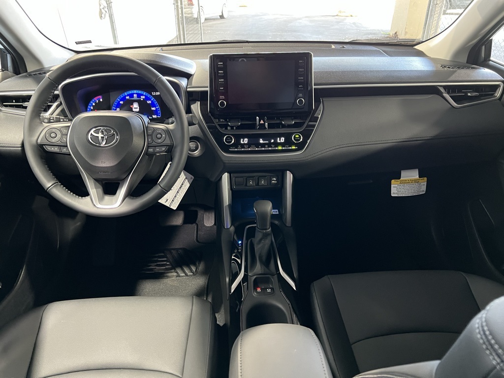 Thumbnail: 2026 Toyota Corolla Cross - 30
