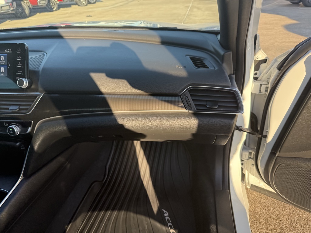 2022 Honda Accord Sport  at Community Honda