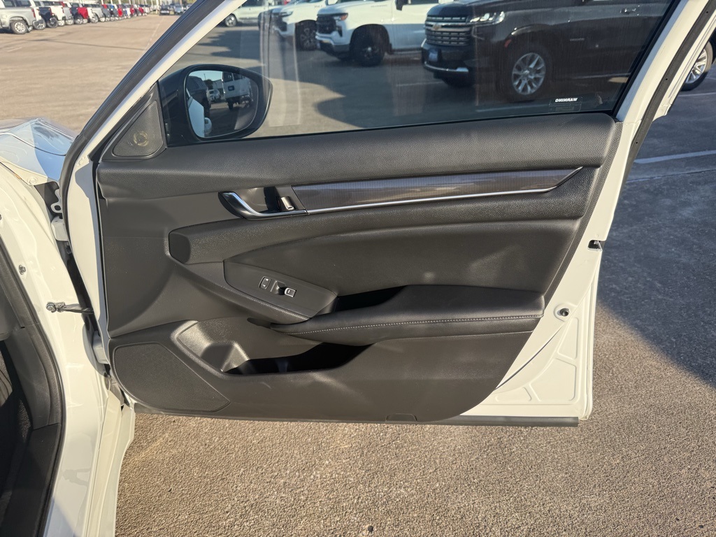 2022 Honda Accord Sport  at Community Honda