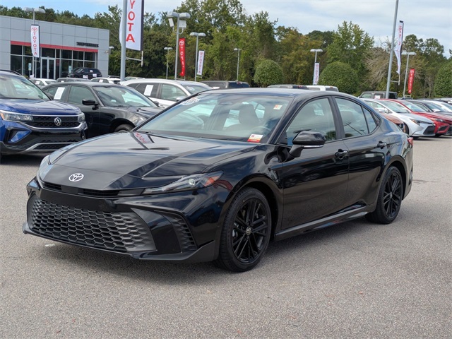 2025 Toyota Camry SE - 6