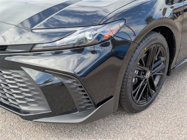 2025 Toyota Camry SE - 8