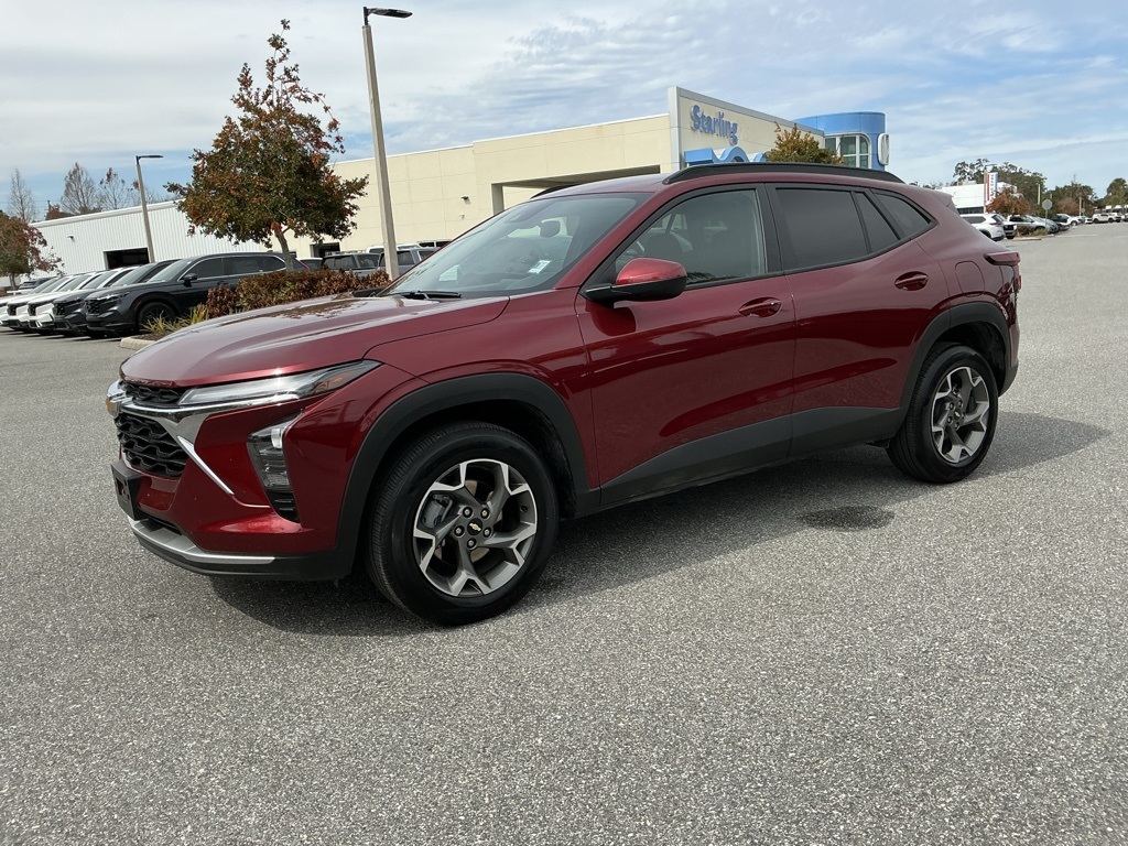 2025 Chevrolet Trax LT FWD