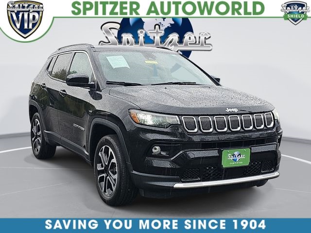 Diamond Black Crystal Pearlcoat 2022 Jeep Compass Limited 4WD SUV / Crossover Four-Wheel Drive 9-Speed Automatic