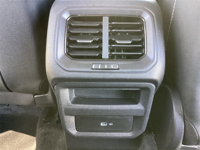 Used Car 2024 Volkswagen Taos  1.5t Se For Sale Under $20,000 In San Antonio, Texas