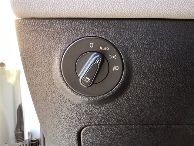 Used Car 2024 Volkswagen Taos  1.5t Se For Sale Under $20,000 In San Antonio, Texas