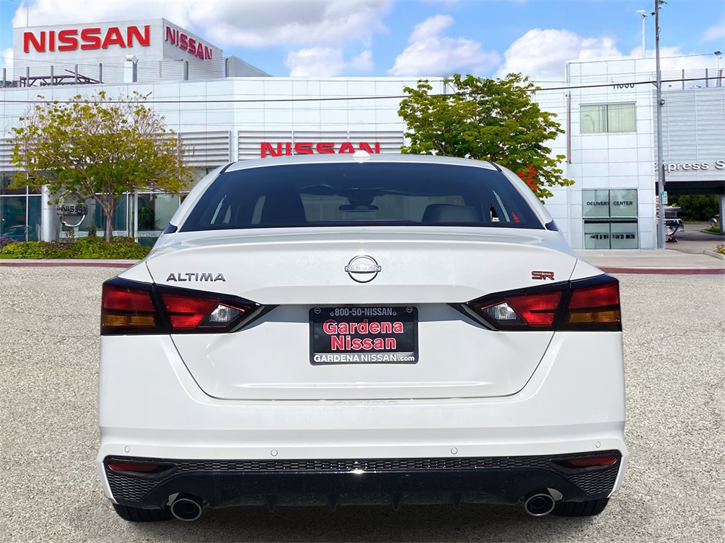 2025 Nissan Altima 2.5 SR photo 3