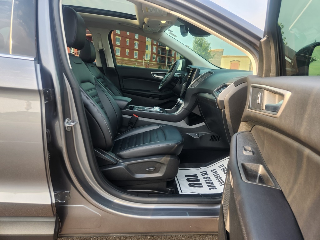 2022 Ford Edge