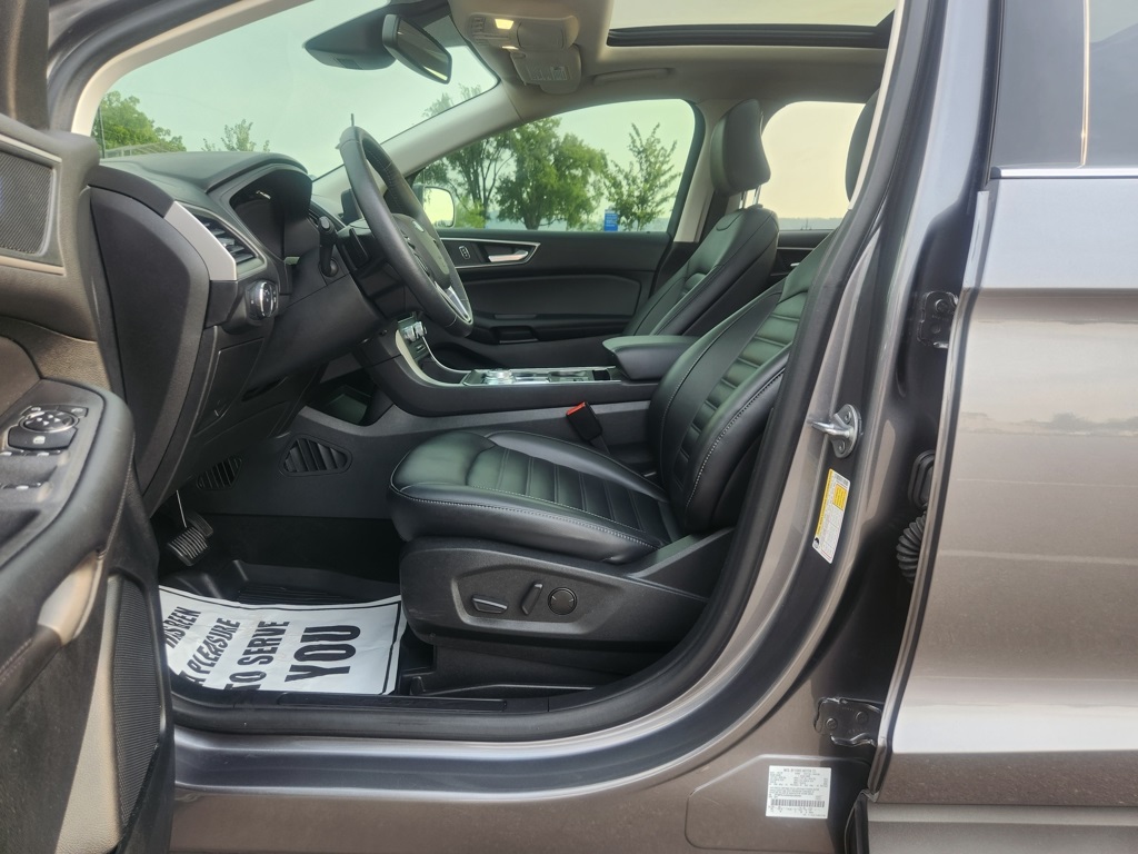 2022 Ford Edge