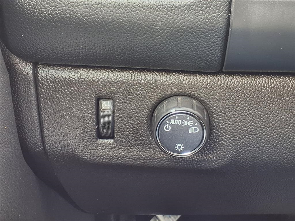 2022 Chevrolet Colorado LT White at Traditions Chevrolet