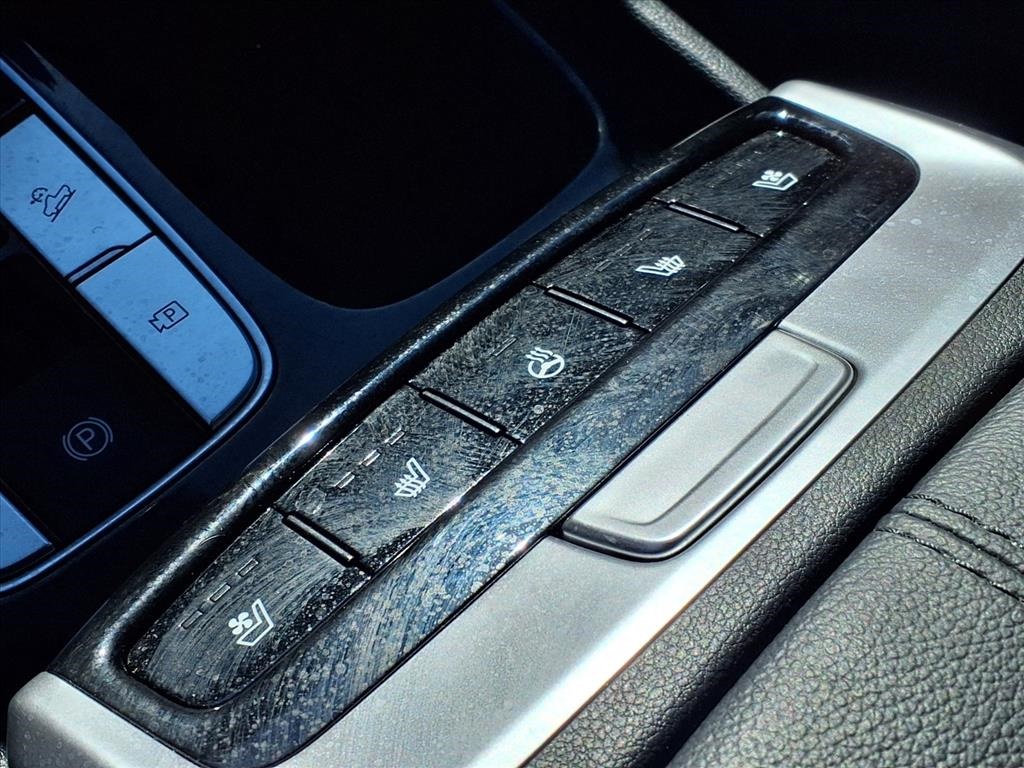 2022 Hyundai Santa Cruz Limited Blue at Bayway Cadillac Southwest