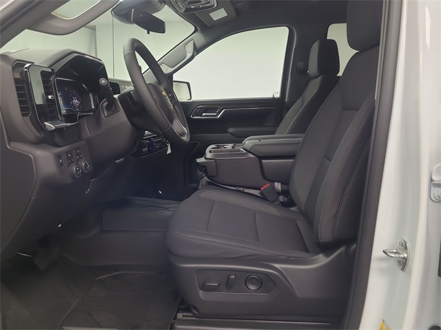 2025 – Chevrolet – Silverado 1500